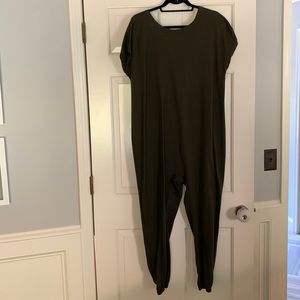 Pinkblush maternity jumpsuit size M